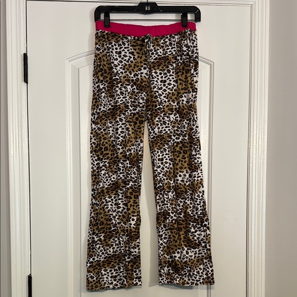 YES NO MAYBE LOL Leopard Print Pajama Bottoms with Pink Waistband Size Medium - Picture 1 of 5